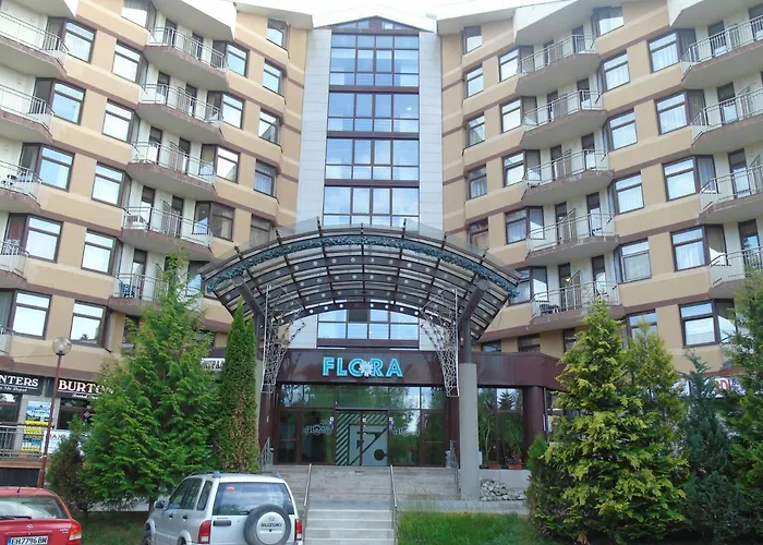 флора Private Seasons Apartment *